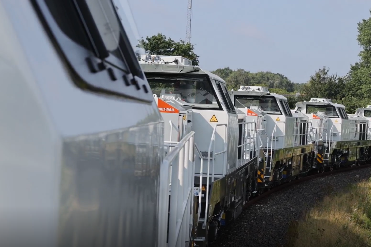 NEXRAIL ORDERS 20 ADDITIONAL DE18 SMART HYBRID LOCOMOTIVES